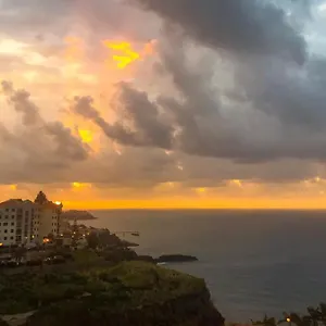 Sol & Mar Câmara de Lobos